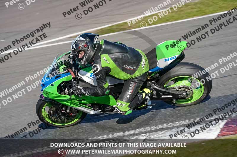 donington no limits trackday;donington park photographs;donington trackday photographs;no limits trackdays;peter wileman photography;trackday digital images;trackday photos